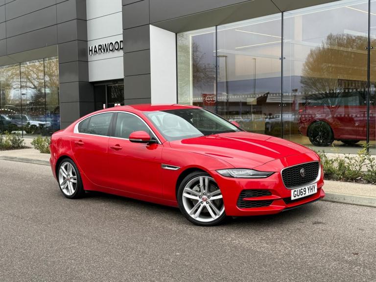 2019 Jaguar XE 2.0 P250i HSE Saloon 4dr Petrol Auto Euro 6 (s/s) (250 ps) SALOON Petrol Automatic