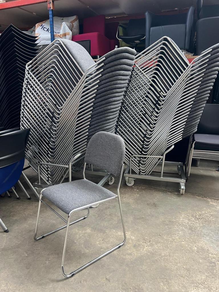 Stacking office chairs confrence / reception - Can deliver