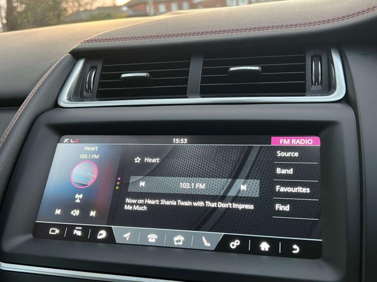 2020 Jaguar E-Pace 2.0 E-Pace Chequered Flag AWD Auto 4WD 5dr SUV Petrol Automatic