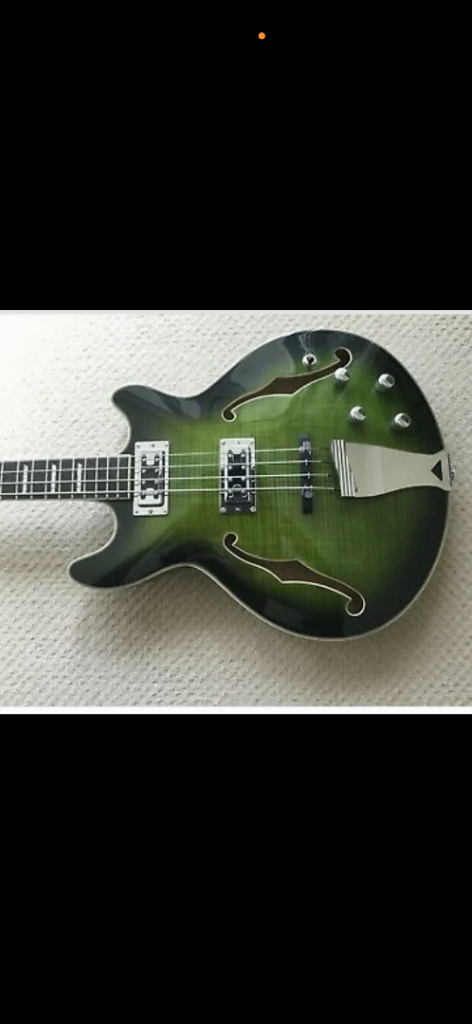 Chowny Bass Guitar Emerald Green