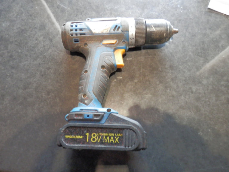 Workzone cordless drill complete with battery and charger