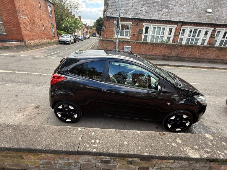 Ford, KA, Hatchback, 2015, Manual, 1242 (cc), 3 doors