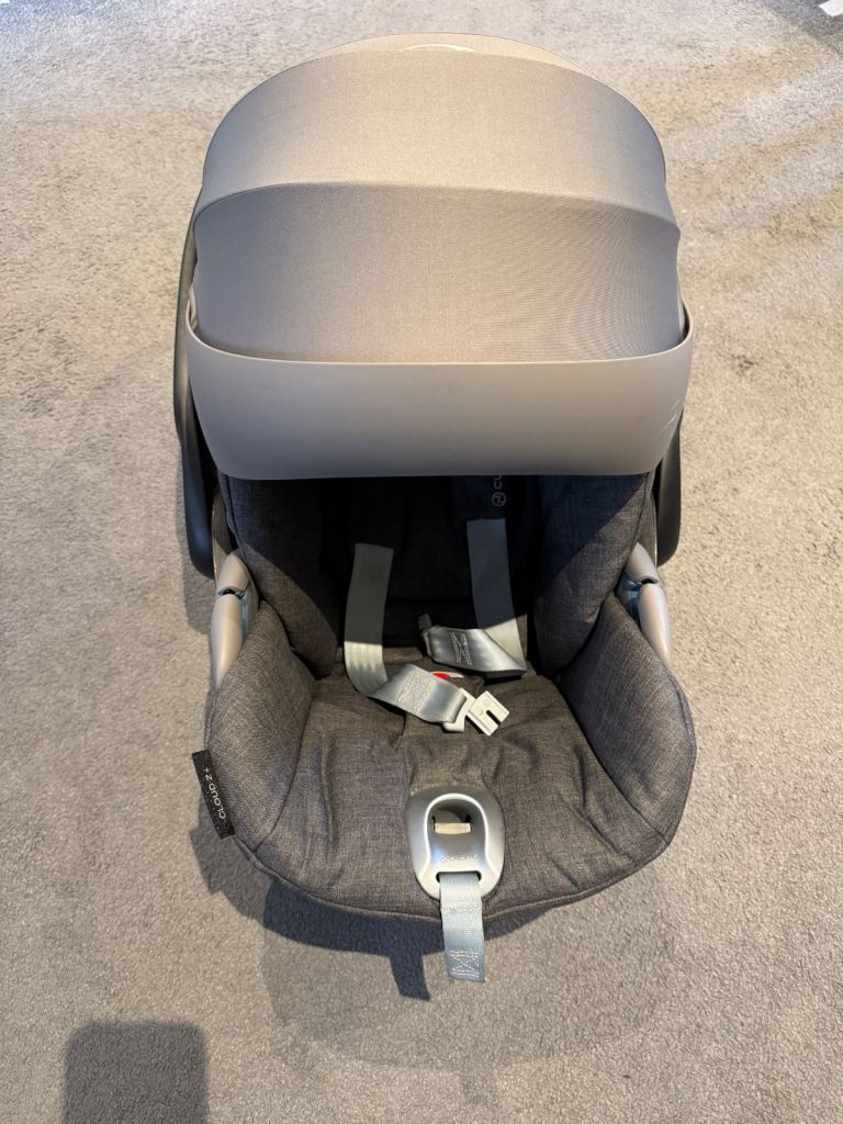 Cybex Cloud Z+ Seat and Cybex Isofix Base
