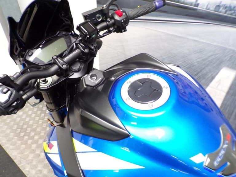 2020 SUZUKI GSX-S750 WITH ONLY 3844 MILES FROM NEW