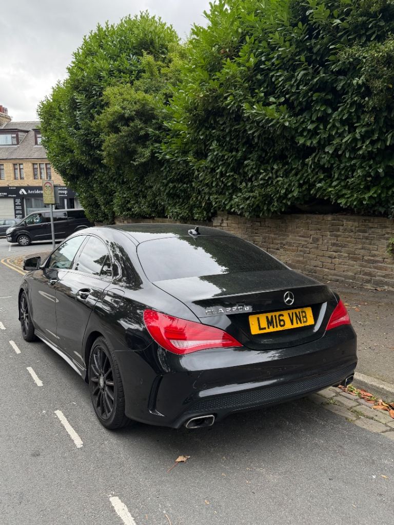 Mercedes - Benz Cla 220D AMG Line