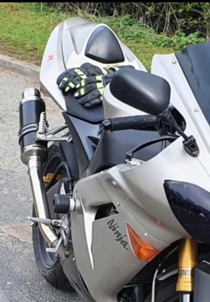 Zx10r OEM pillion seat cowl