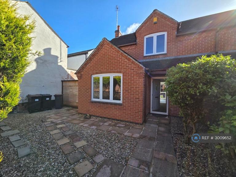 3 bedroom house in Union Passage, Ashby-De-La-Zouch, LE65 (3 bed) (#3009652)