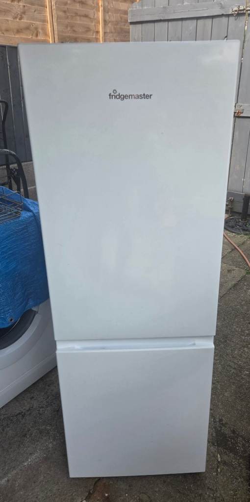 Fridge freezer By Fridgemaster 