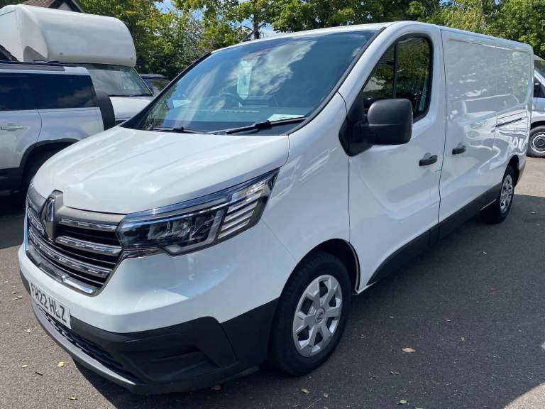 2022 Renault Trafic 2.0 dCi Blue LL30 Business+ L2 H1 Euro 6 (s/s) 5dr PANEL VAN Diesel Manual