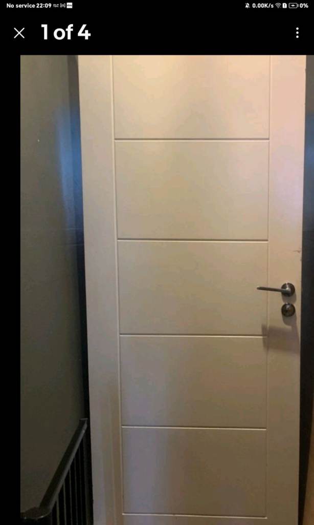 2 doors with handles very good condition 