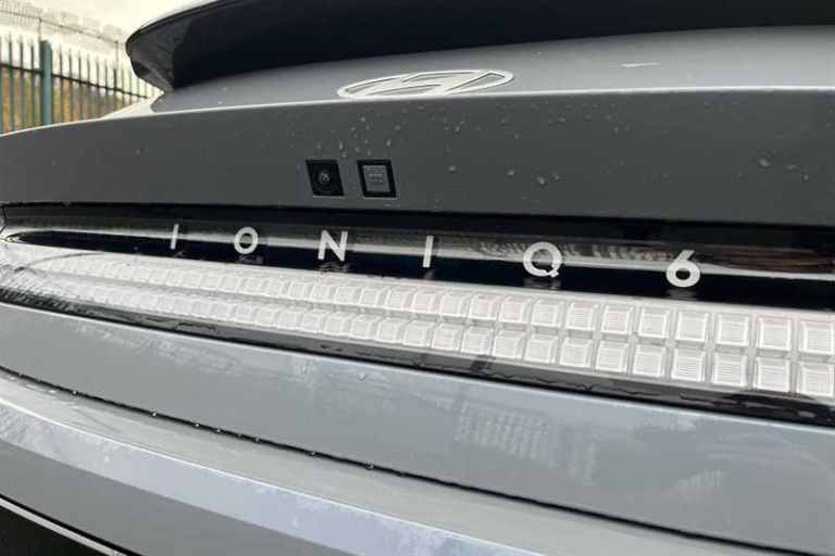 2025 Hyundai IONIQ 6 77.4kWh Ultimate Saloon 4dr Electric Auto (228 ps) Saloon Electric Automatic