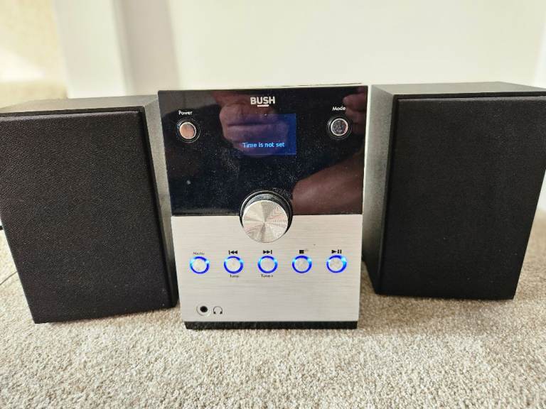 BUSH music center (CD / DAB / Bluetooth) - good condition