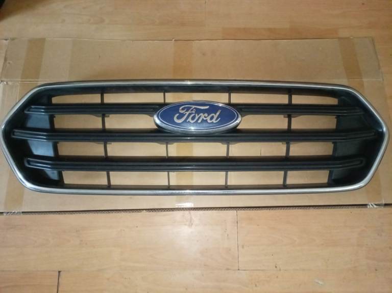 Ford Transit custom front bumper Radiator Grille 