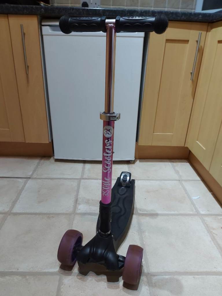 image for 3 style folding scooter - purple VGC