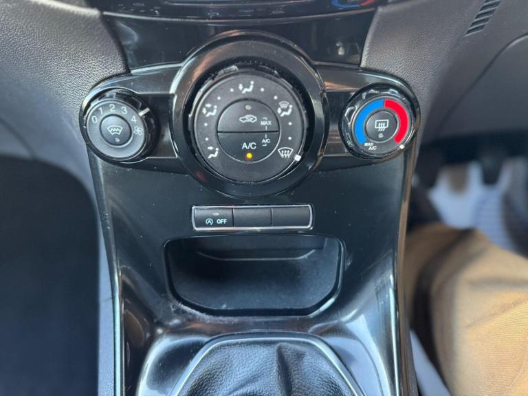 2013 Ford Fiesta 1.6 TDCi Zetec ECOnetic 5dr HATCHBACK DIESEL Manual