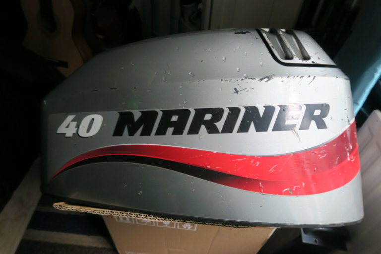 OUTBOARD HOODS. GEARBOXES . CARBSSTARTERS  