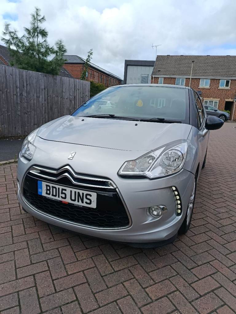 Citroen, DS3, Hatchback, 2015, Manual, 1560 (cc), 3 doors