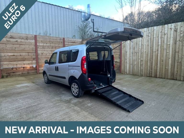 2018 Fiat Doblo 3 Seat Petrol Wheelchair Accessible Disabled Access Vehicle WAV MPV Petrol Manual