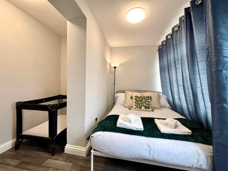 TELFORD STUDIO ROOM – DSS, UNIVERSAL CREDIT, PIP, LCWRA & CARERS WELCOME