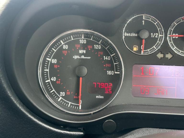 2006 Alfa Romeo 147 1.6 TS Lusso 3dr HATCHBACK Petrol Manual