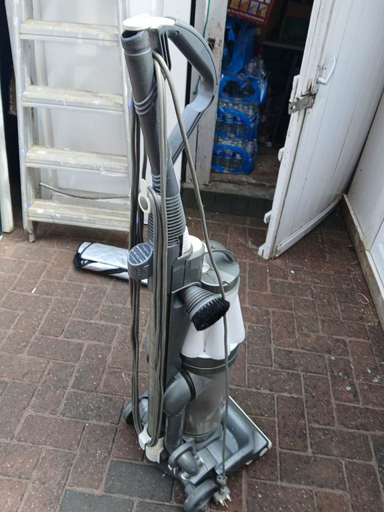 Dyson Upright Vacuum Cleaner - Good Condition