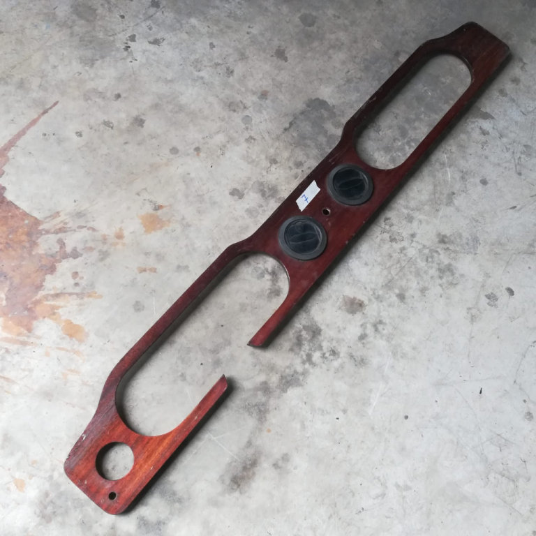 Wood for dashboard Maserati Mexico