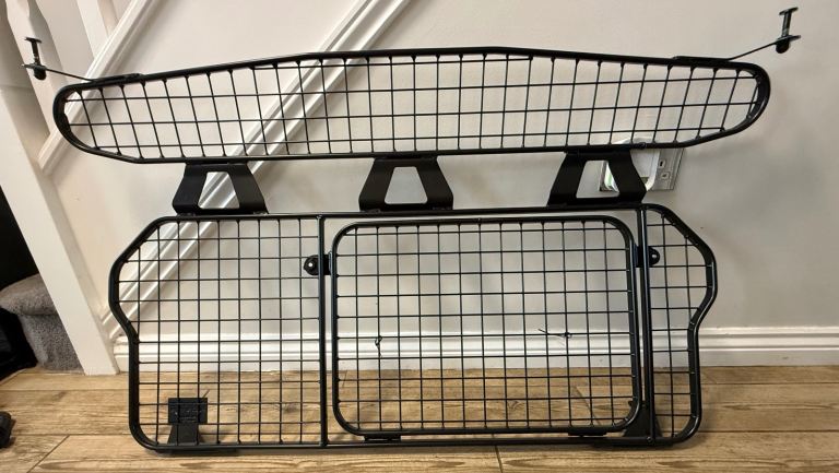 Range Rover Evoque Dog Gard