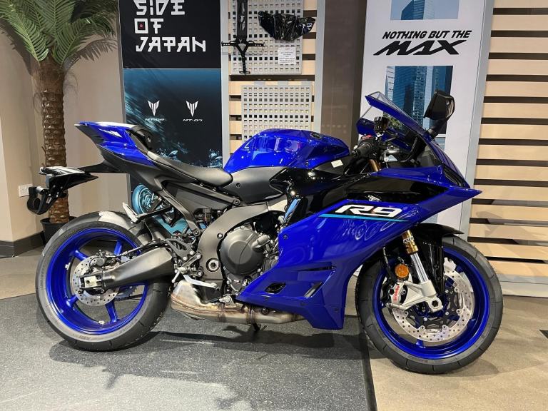 Yamaha YZF R9, 2026 model, blue, one in stock