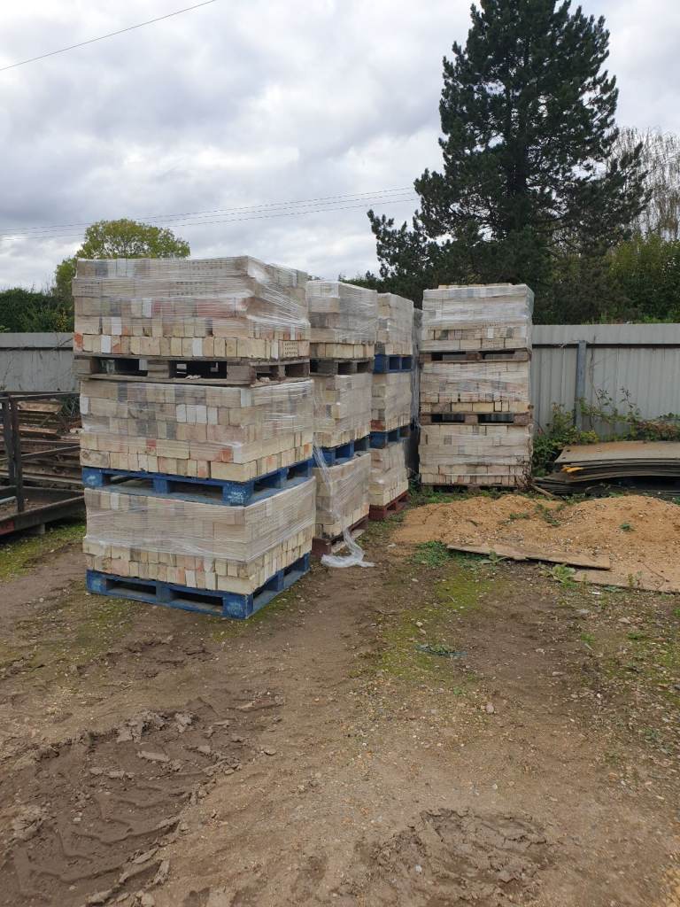 Reclaimed Cambridge white Bricks