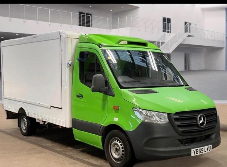 2019 Mercedes-Benz Sprinter 3.5t Chassis Cab 9G-Tronic Automatic Cruise Control Reverse and Side ...