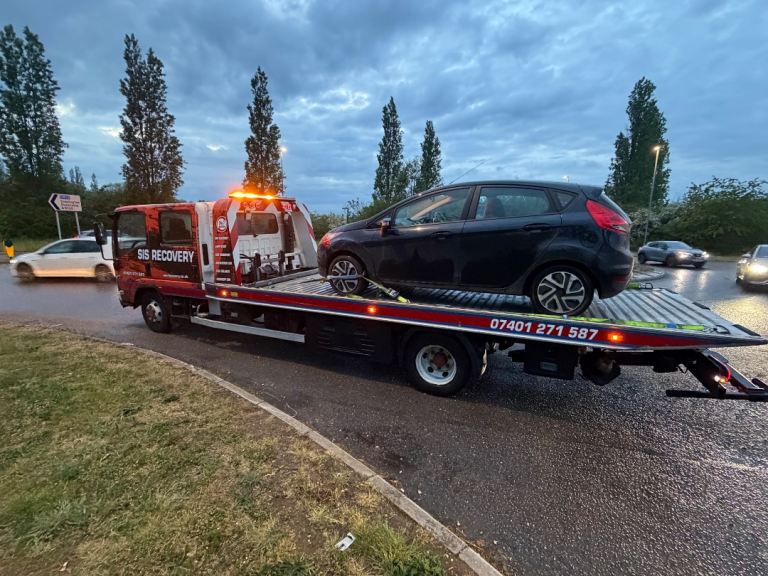 🚨 24/7 Vehicle Recovery ,Breakdown &Towing Services  🚨