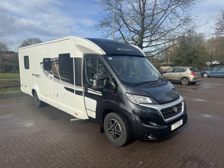 Swift Kon Tiki 599L Grand Prix 4 automatic - Superb ultra comfortable Motorhome
