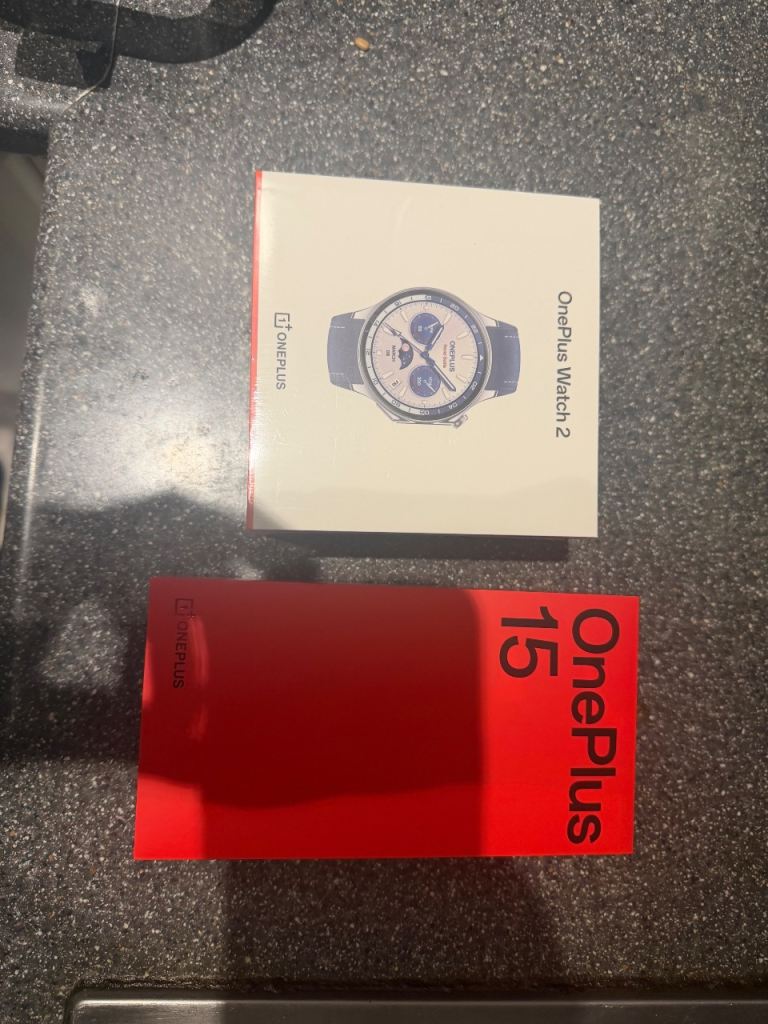 OnePlus 15 – Sand Storm + OnePlus Watch 2 (46mm)