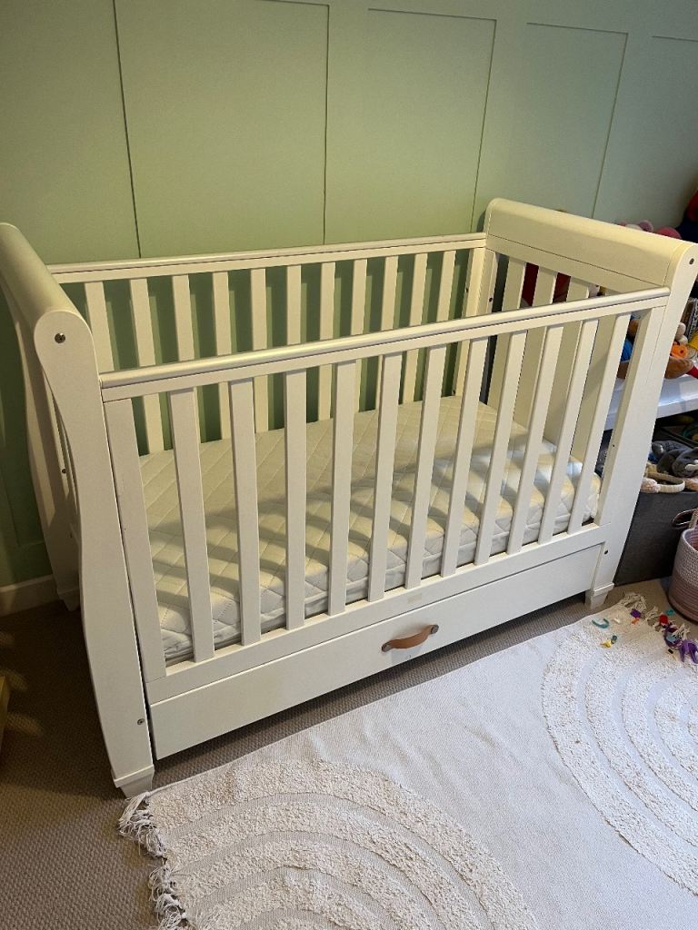 image for Baby more Eva cot bed 