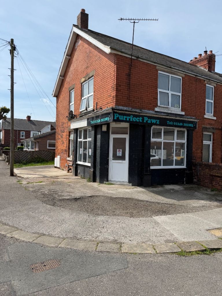 DOUBLE FRONTED CORNER SHOP
