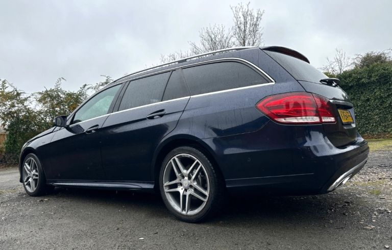 * ULEZ FREE * 2015 MERCEDES E CLASS ESTATE E220 AMG LINE 2.1 BLUETEC G-TRONIC+ AUTO DIESEL EURO 6 *