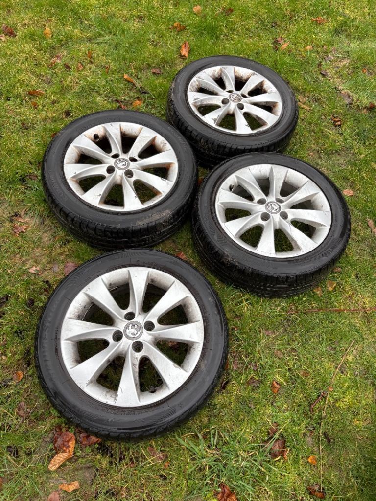 Vauxhall Corsa D Wheels And Tyres 16 Inch 16" Alloys 19555R16 8 Twin Spoke 06-14