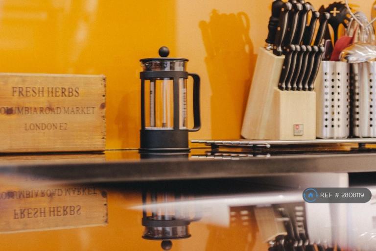 1 bedroom in Nelgarde Road, London, SE6 (#2808119)