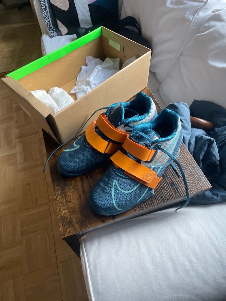 Nike weightlifting shoes 