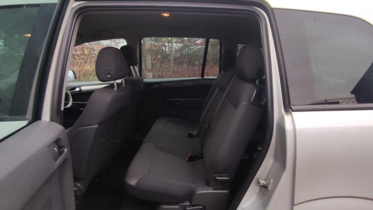 2012 Vauxhall Zafira 1.6 16V Exclusiv Euro 5 5dr MPV Petrol Manual