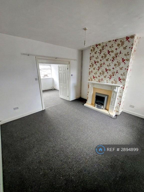 2 bedroom house in Cooper Road, Grimsby, DN32 (2 bed) (#2894899)