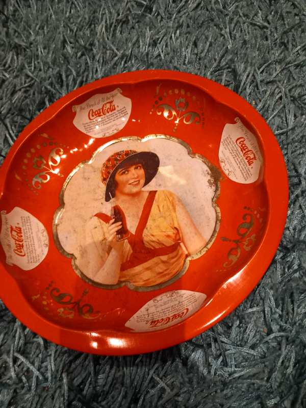Coca-Cola advertisement tin bowl stroke tray