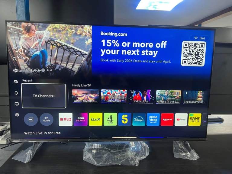 HISENSE A6Q 43" LED 4K HDR Smart TV with Freely - 43A6QTUK