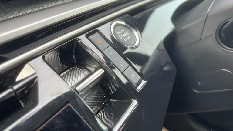 2025 Peugeot 3008 1.2 Hybrid 136 GT 5dr e-DSC6 Petrol Estate Estate Petrol Automatic