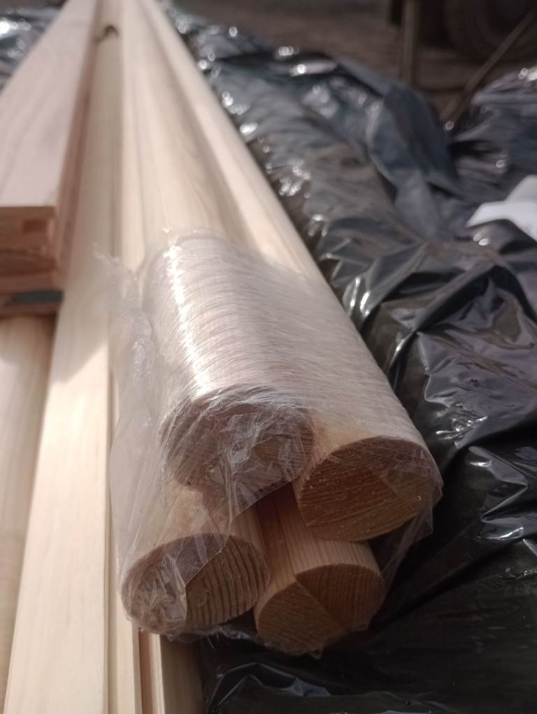 Timber pine dowel 