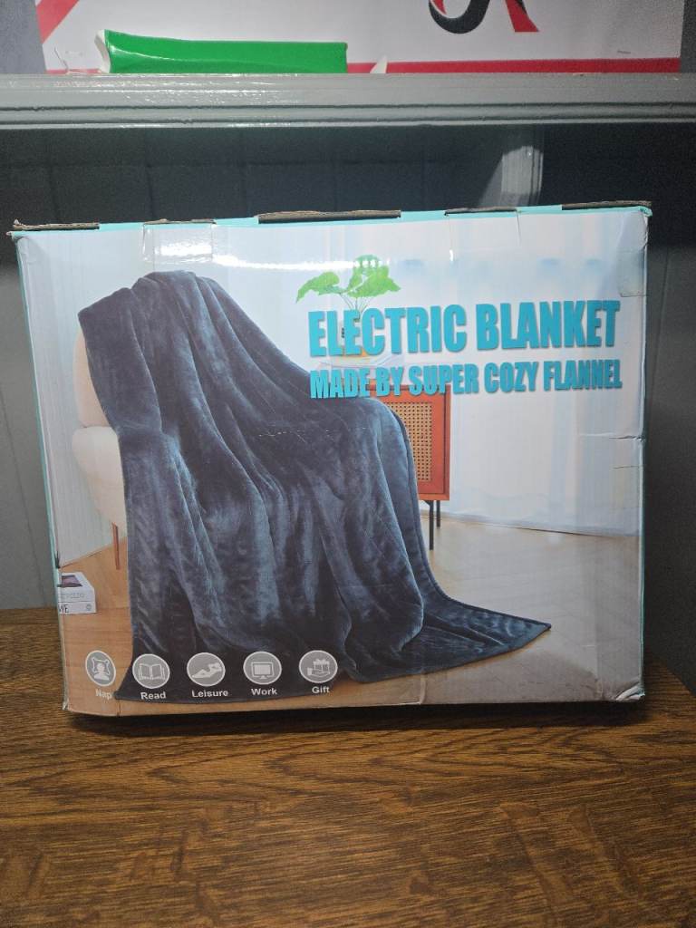 Electric Blanket Super Cozy Flannel Heated Throw Blanket New Boxed