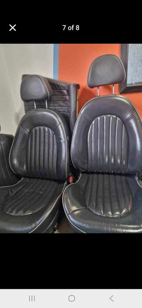 LEATHER MINI SEATS