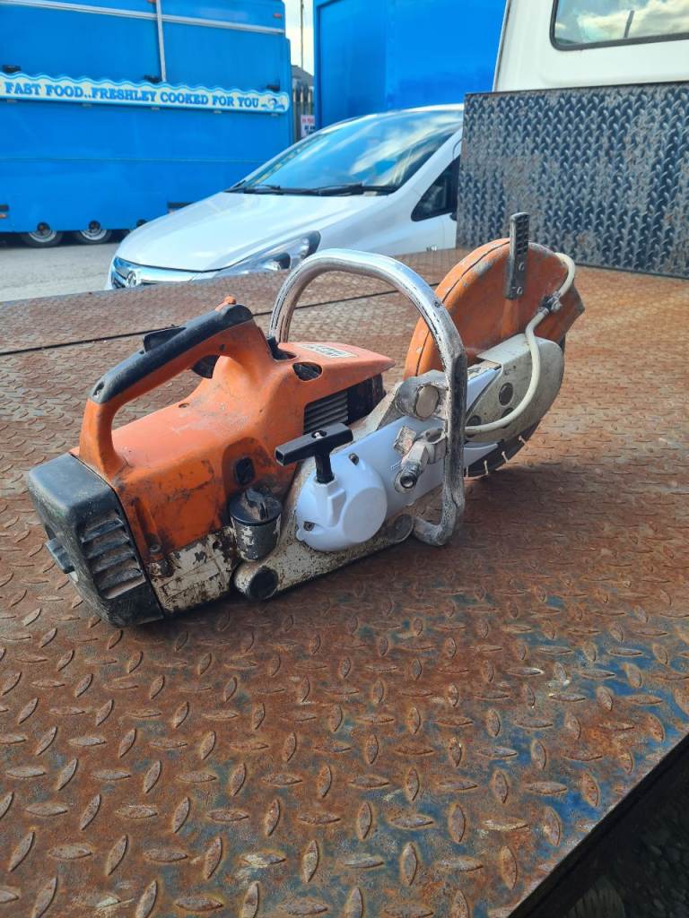Stihl saw ts400