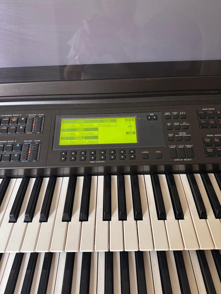 Yamaha Electone EL 90 organ 