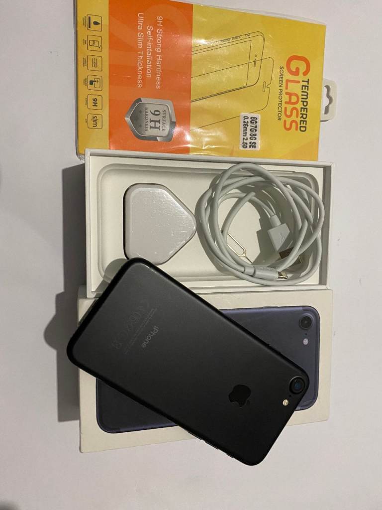 iPhone 7 32GB Unlocked Immaculate Condition Any Color PICK UP ONLY